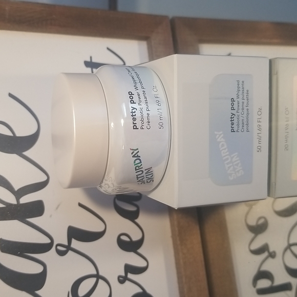 Pretty Pop - Picture 2 of 2